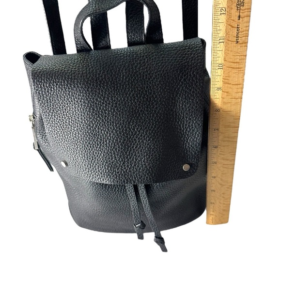 Treasure & Bond Luca Grainy Leather Black Leather Backpack - Picture 11 of 11